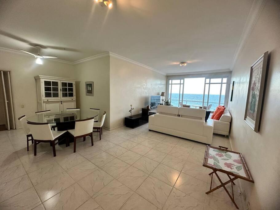 Hermoso Dpto Con Vista Frontal Al Mar Pitangueiras Guarujá Exterior foto